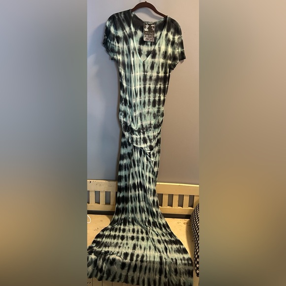 Young Fabulous & Broke Dresses & Skirts - Young Fabulous & Broke Aqua and Black Maxi Dress